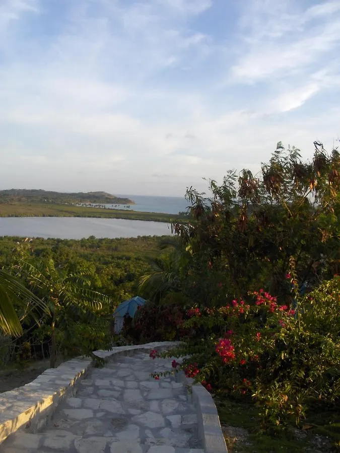 Suites La Colline Cacor 4*,