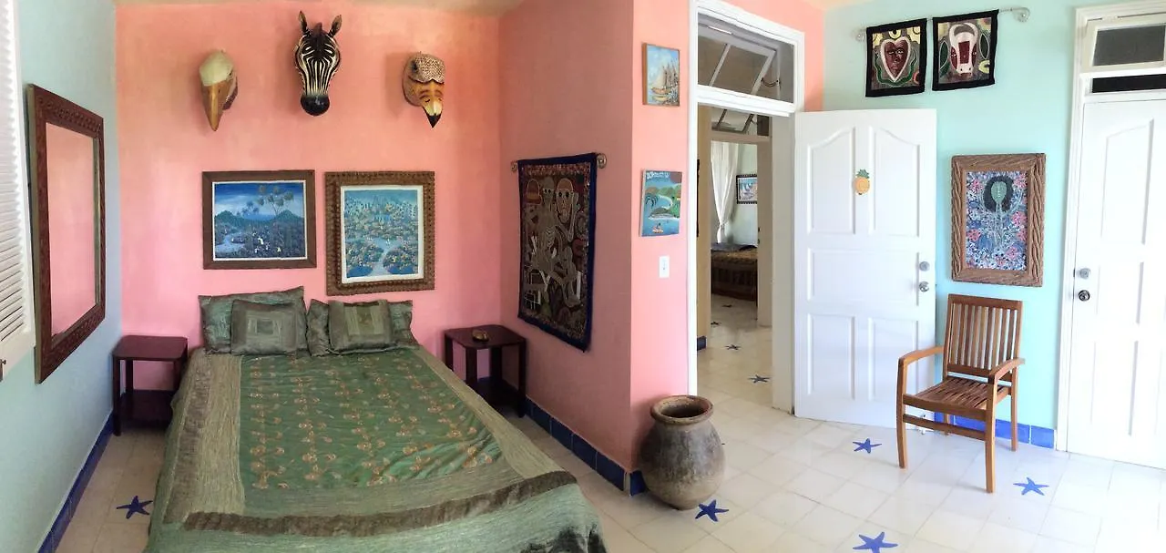 Suites La Colline Cacor 4*,  Haiti