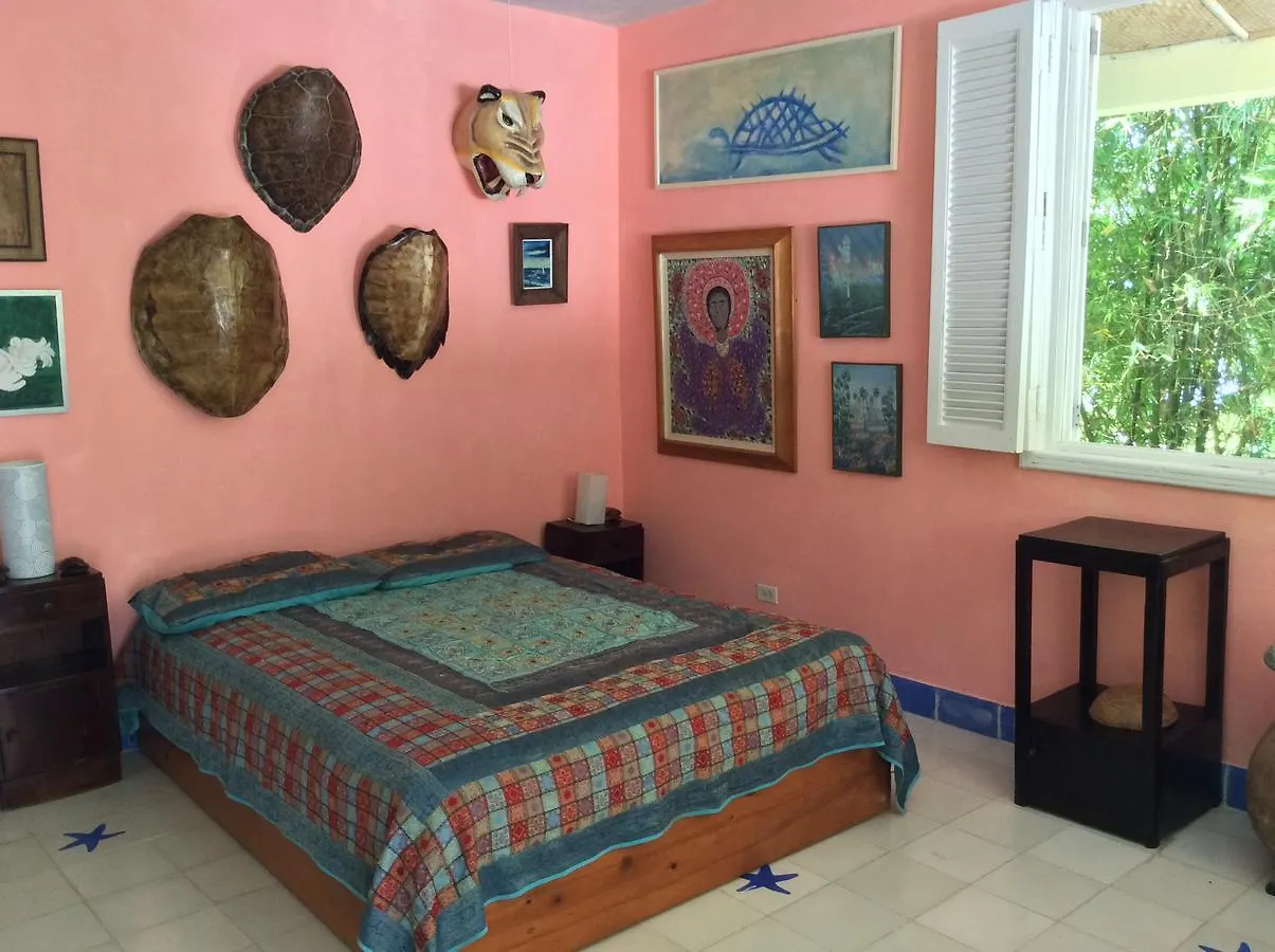Suites La Colline Cacor 4*,  Haiti